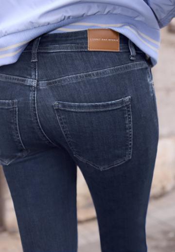 Клешеные брюки