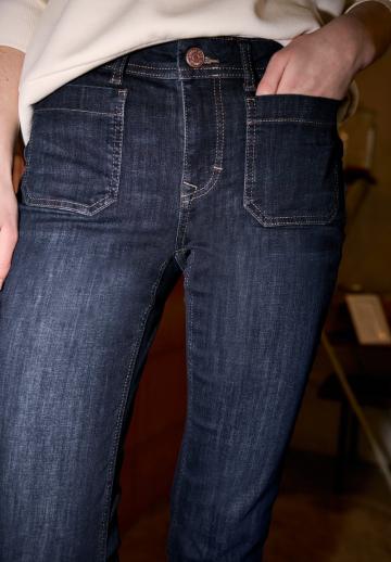 Короткие джинсы