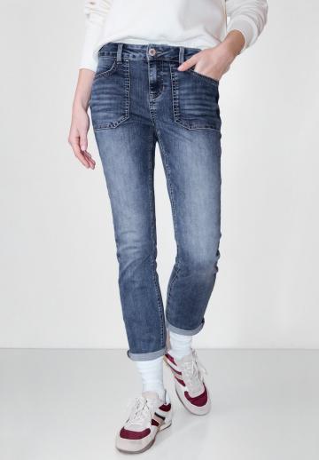 Короткие джинсы