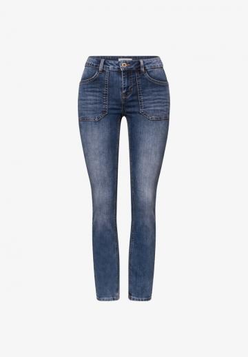 Короткие джинсы