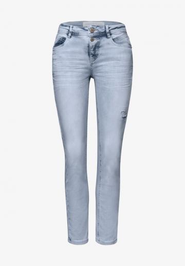 Короткие джинсы