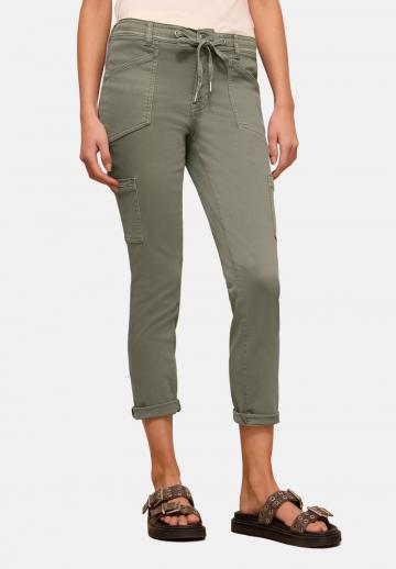 Короткие джинсы