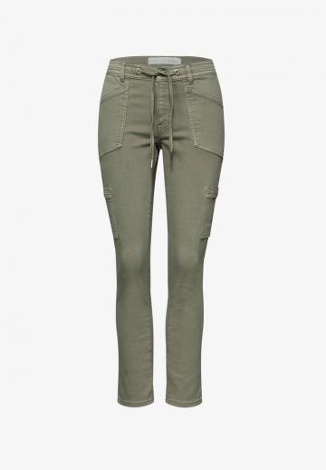 Короткие джинсы