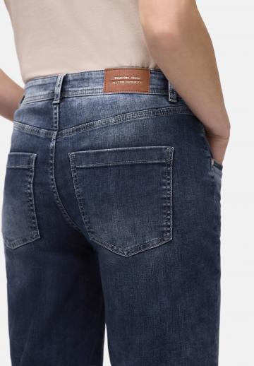 Короткие джинсы