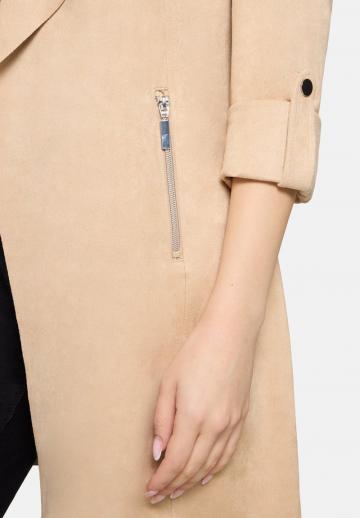 Короткое пальто