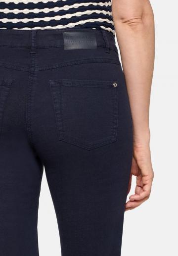 Короткие джинсы