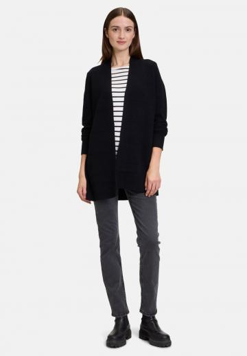 Длинный жилет