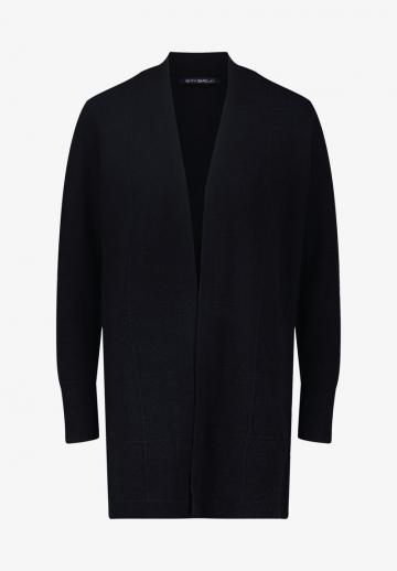 Длинный жилет