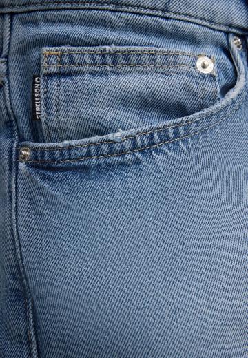 Прямые джинсы