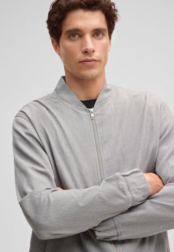 Куртка бомбер