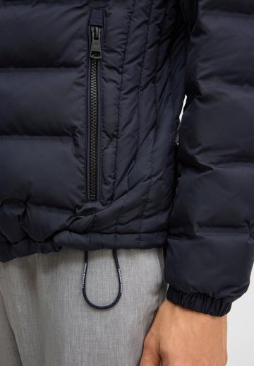 Зимняя куртка