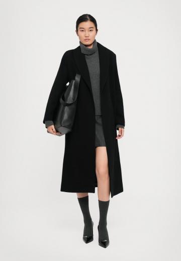 Шерстяное пальто