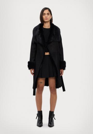 Кожаное пальто