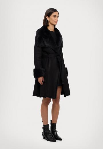 Кожаное пальто