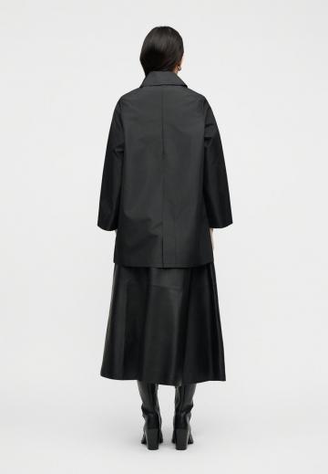 Короткое пальто