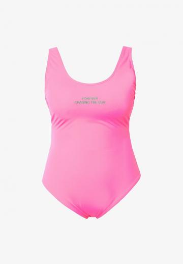 Слитный купальник