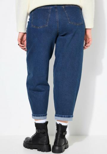 Короткие джинсы