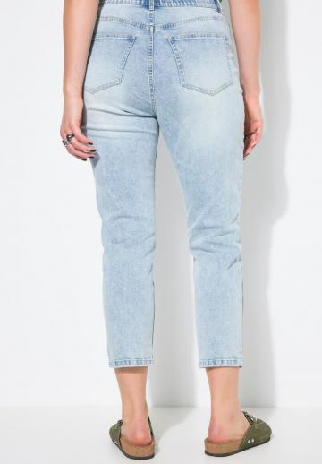 Короткие джинсы