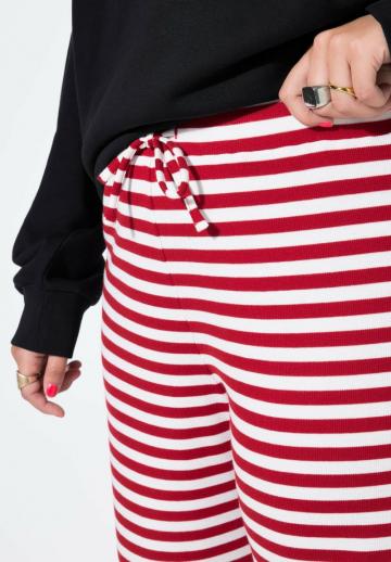 Спортивные штаны