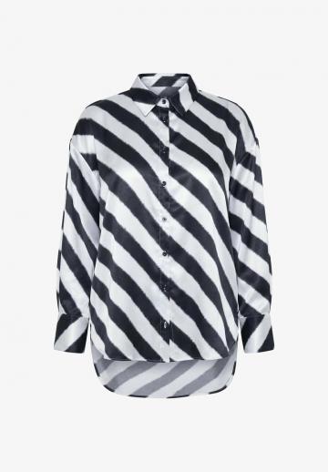 Длинная блузка