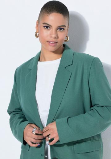 Короткое пальто