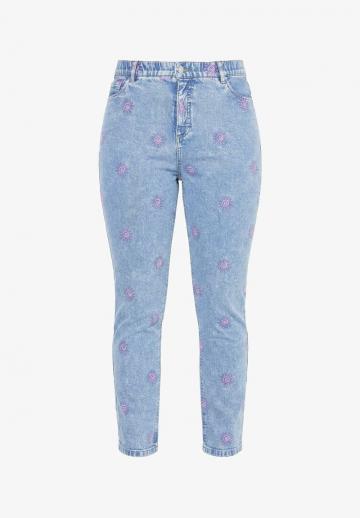 Узкие джинсы