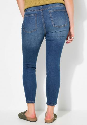 Короткие джинсы
