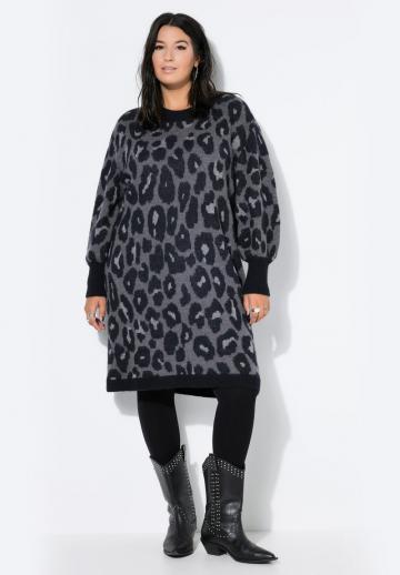 Вязаное платье