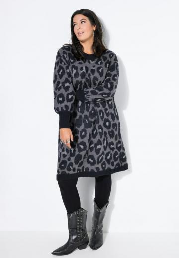 Вязаное платье