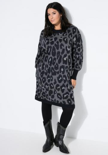 Вязаное платье