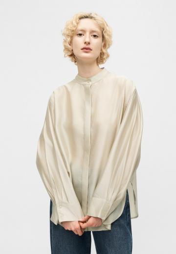 Атласная блузка