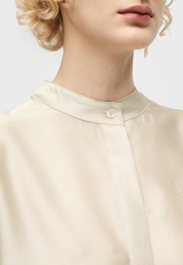 Атласная блузка