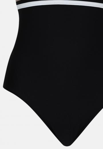 Слитный купальник