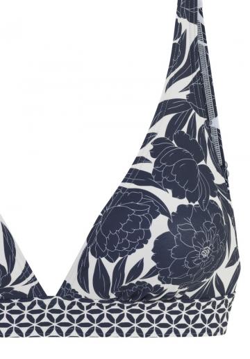 Треугольное бикини