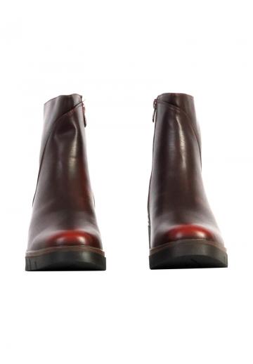 Сапожки на танкетке