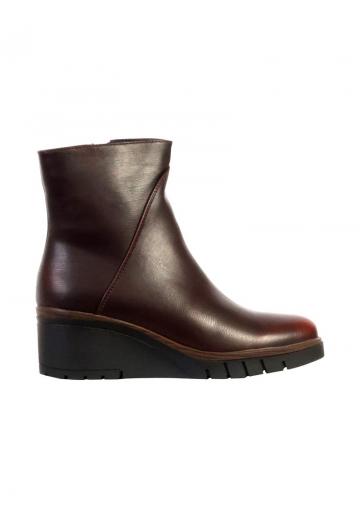 Сапожки на танкетке