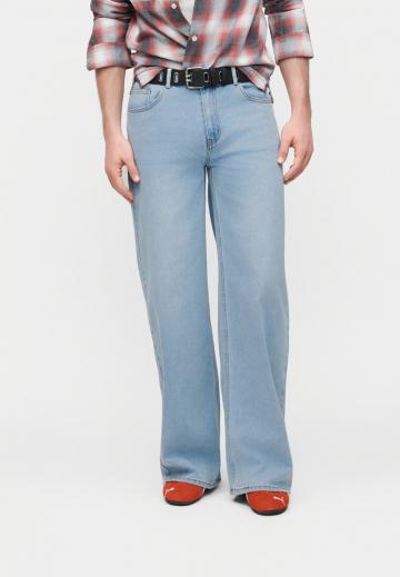 Прямые джинсы