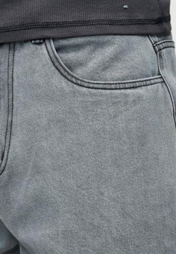 Свободные джинсы