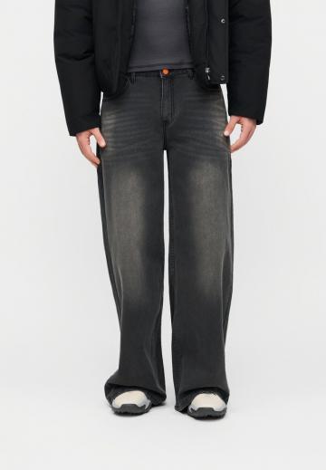 Прямые джинсы