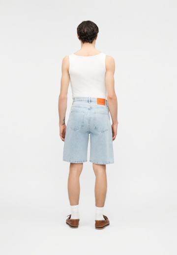 Джинсовые шорты