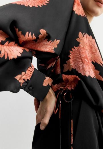 Атласная блузка