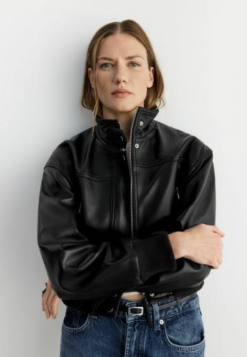 Короткая куртка