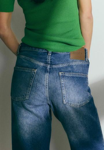 Прямые джинсы