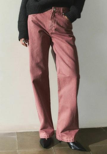 Прямые джинсы