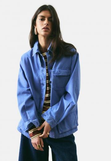 Куртка с накладнымит карманами