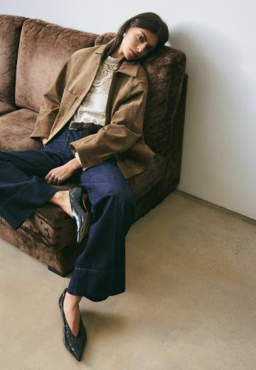 Клешеные брюки