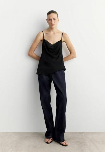 Топ на бретельках