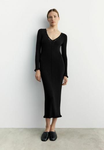 Платье футляр