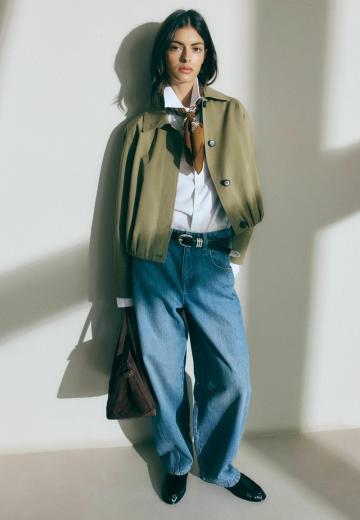 Блейзер с накладными карманами