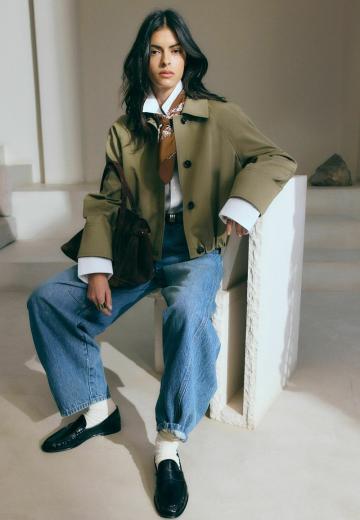 Блейзер с накладными карманами